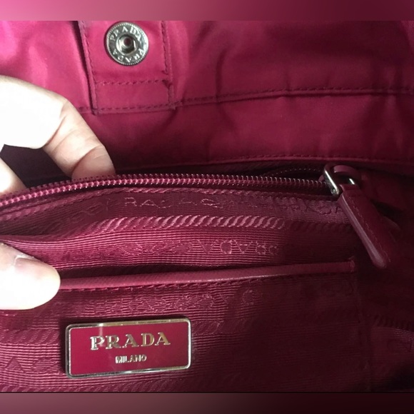 Authentic Prada Handbag, Crossbody Bag, Travel Bag, Tote, with crossbody strap - Picture 11 of 11